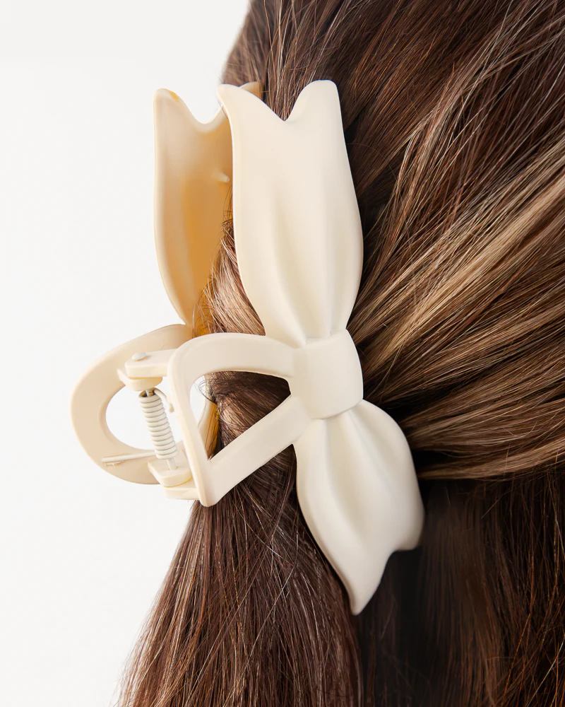 Classic Everyday Bow Hair Clip - Image 4