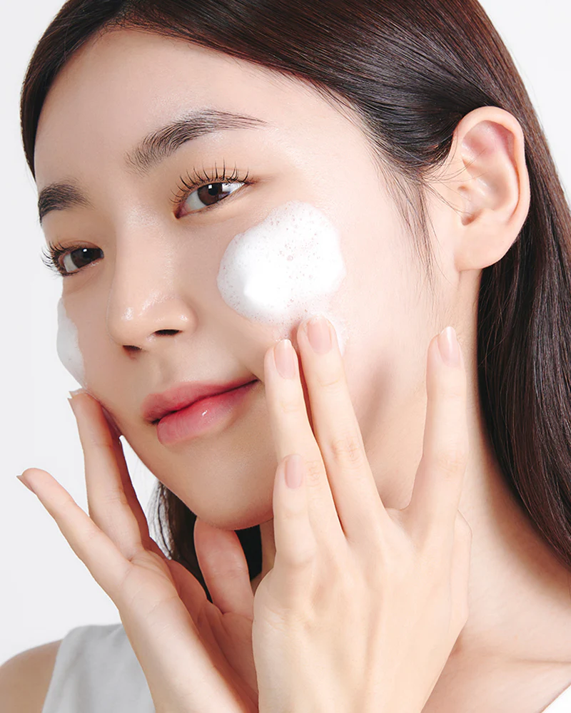 Etude SoonJung pH 6.5 Whip Cleanser - Image 4