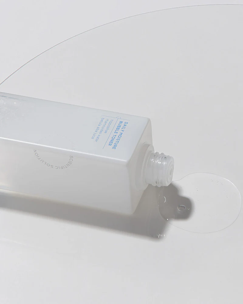 ilso Daily Moisture Bubble Toner - Image 4