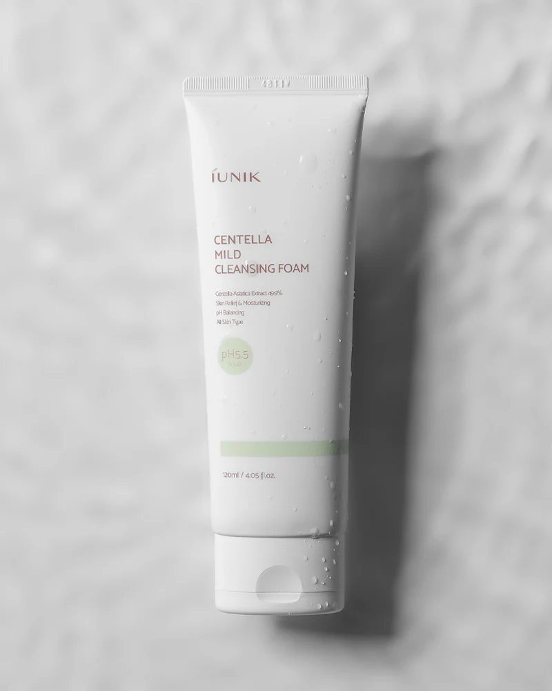 iUNIK Centella Mild Cleansing Foam - Image 2
