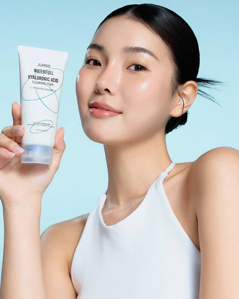 Jumiso Waterfull Hyaluronic Acid Cleansing Foam - Image 2