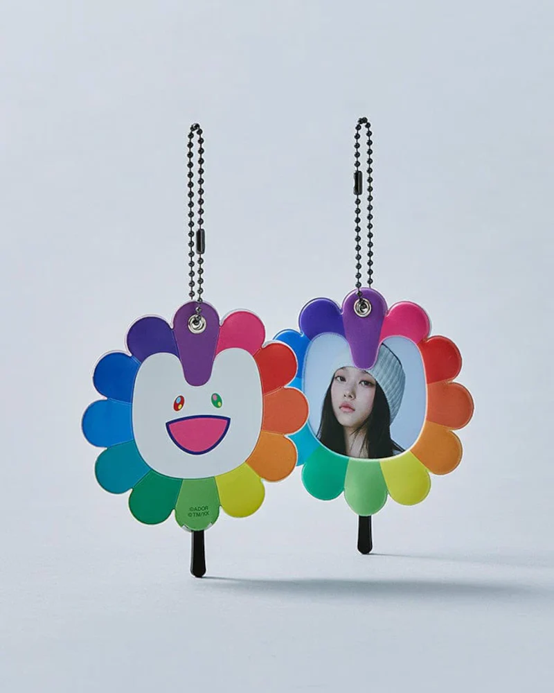 NewJeans x MURAKAMI FAN KEYRING - Image 5