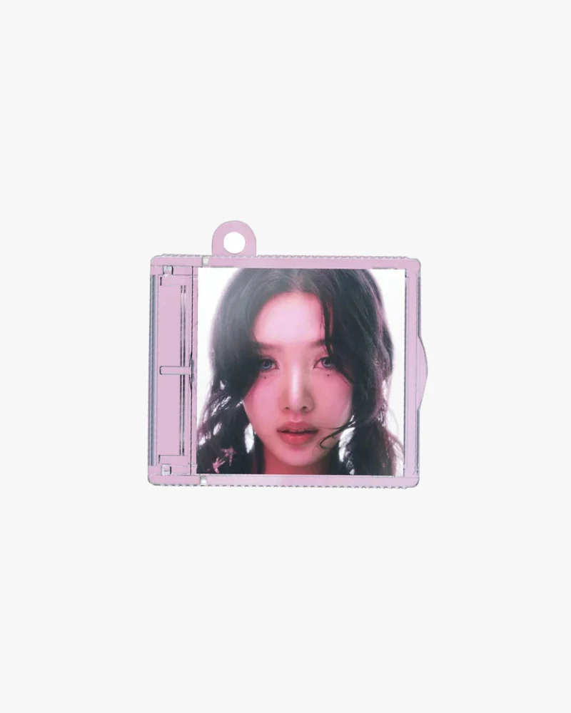 Red Velvet - 7TH MINI ALBUM [Cosmic] (SMini Ver.) (Random Ver.) - Image 6