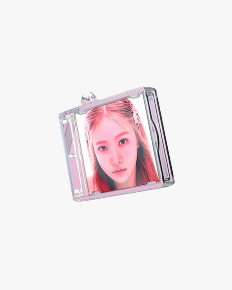 Red Velvet - 7TH MINI ALBUM [Cosmic] (SMini Ver.) (Random Ver.) - Image 7