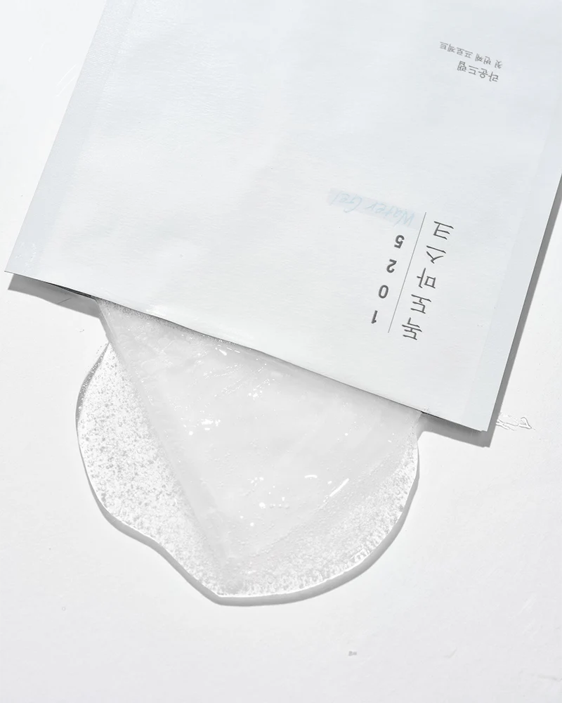 ROUND LAB 1025 Dokdo Water Gel Sheet Mask - Image 4
