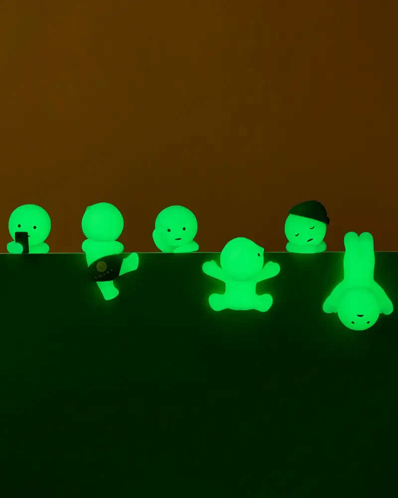 Smiski® Hippers Glow in the Dark - Image 2