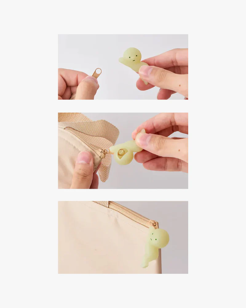 Smiski® Zipper Bite: Hanging On - Image 4