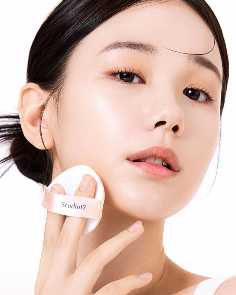 Studio 17 Brush-Fit Puff - Image 2