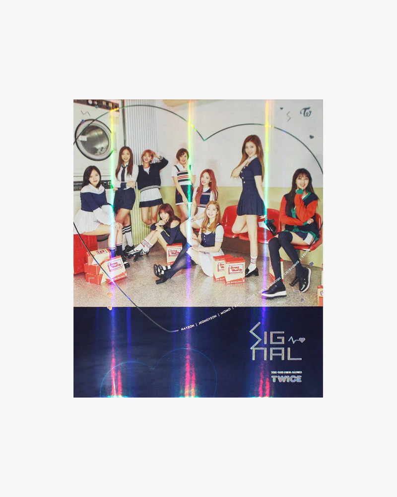 TWICE - SIGNAL (4TH Mini Album) (3 Versions) - Image 6
